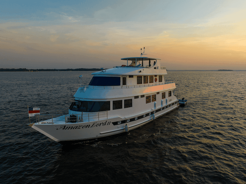 Amazon Lord II yacht - spacious luxury vessel for group fishing adventures