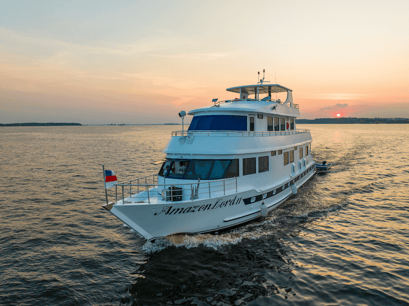 Amazon Lord II yacht accommodations and amenities